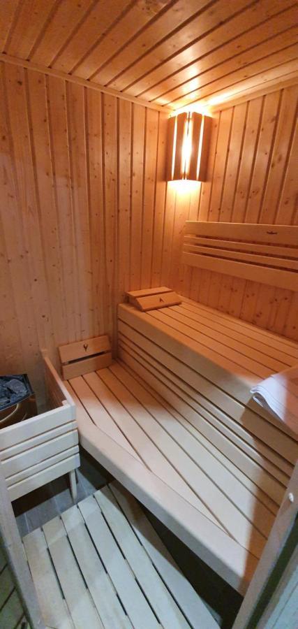 Apartman Nerudovka D 104, Finska Sauna, Garazove Stani Лоучна-под-Кліновцем Екстер'єр фото